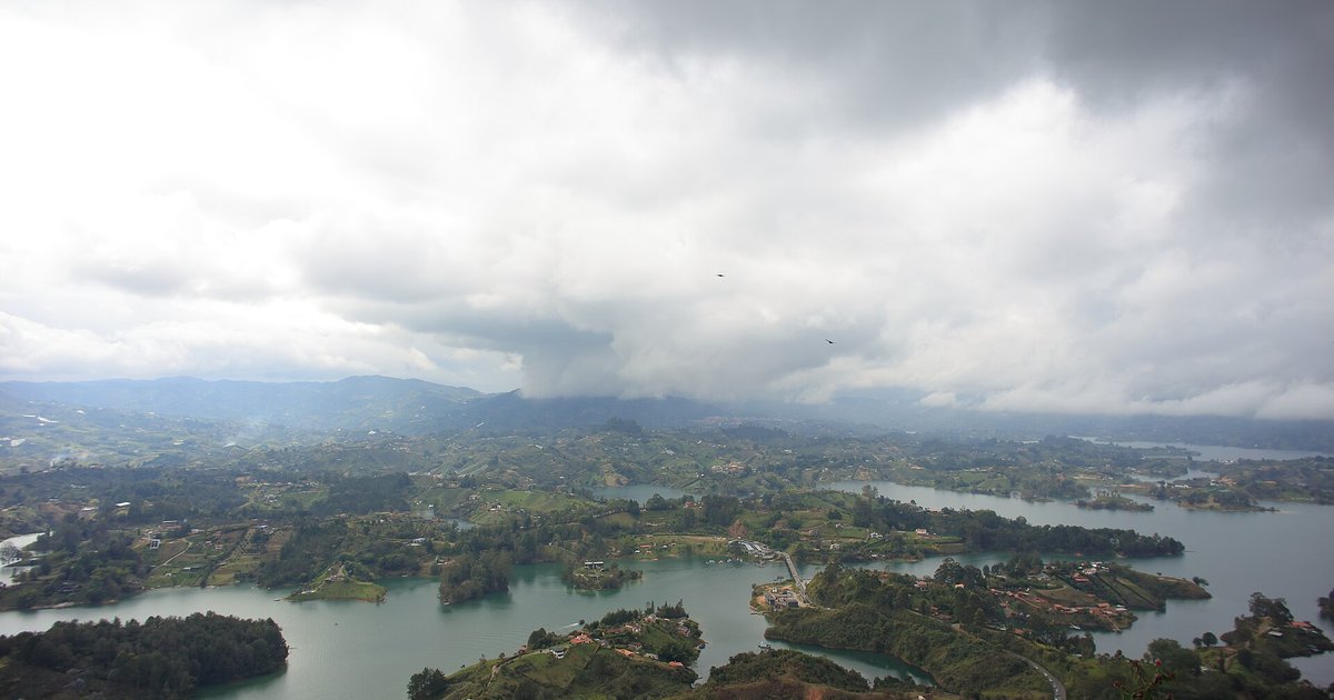 guatape piedra del peñol ruta pablo escobar antioquia